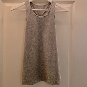 Vuori Rhythm Tank Black & White Heathered Stripe